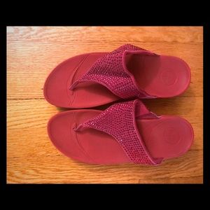 Magenta FitFlops size 8.5
